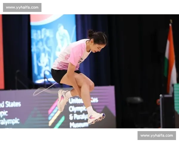 12 岁青岛女孩 3 分钟跳绳 1056 次破纪录!用速度与毅力书写中国少年传奇 12 岁青岛女孩 3 分钟跳绳 1056 次破纪录!用速度与毅力书写中国少年传奇